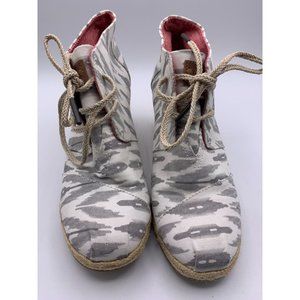 TOMS Canvas Gray Animal Print Wedge Ankle Casual Boots Booties Women’s Size 7.5